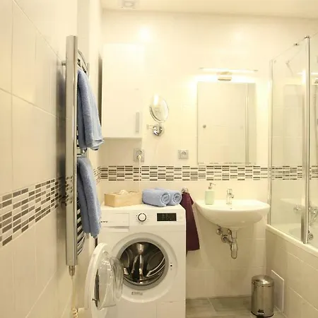 Apartman Hajkova 6 *